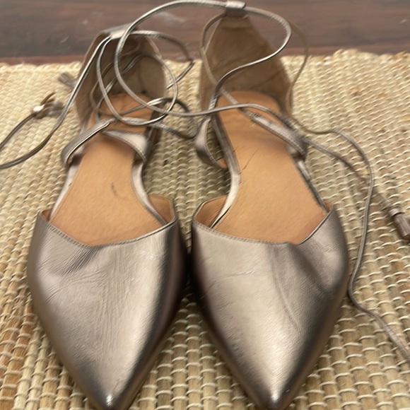 Halogen gold tie up flats - Picture 1 of 5